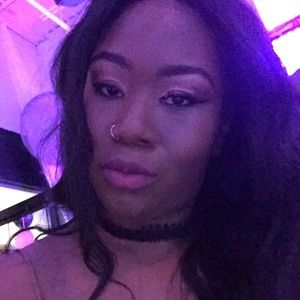 Meet your Posher, Breeahda